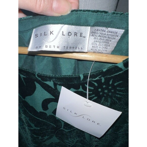 Silk Lore Beth Terrell Top Womens 1X Burnout Velvet Tunic Blouse Dark Romantic - Picture 2 of 8